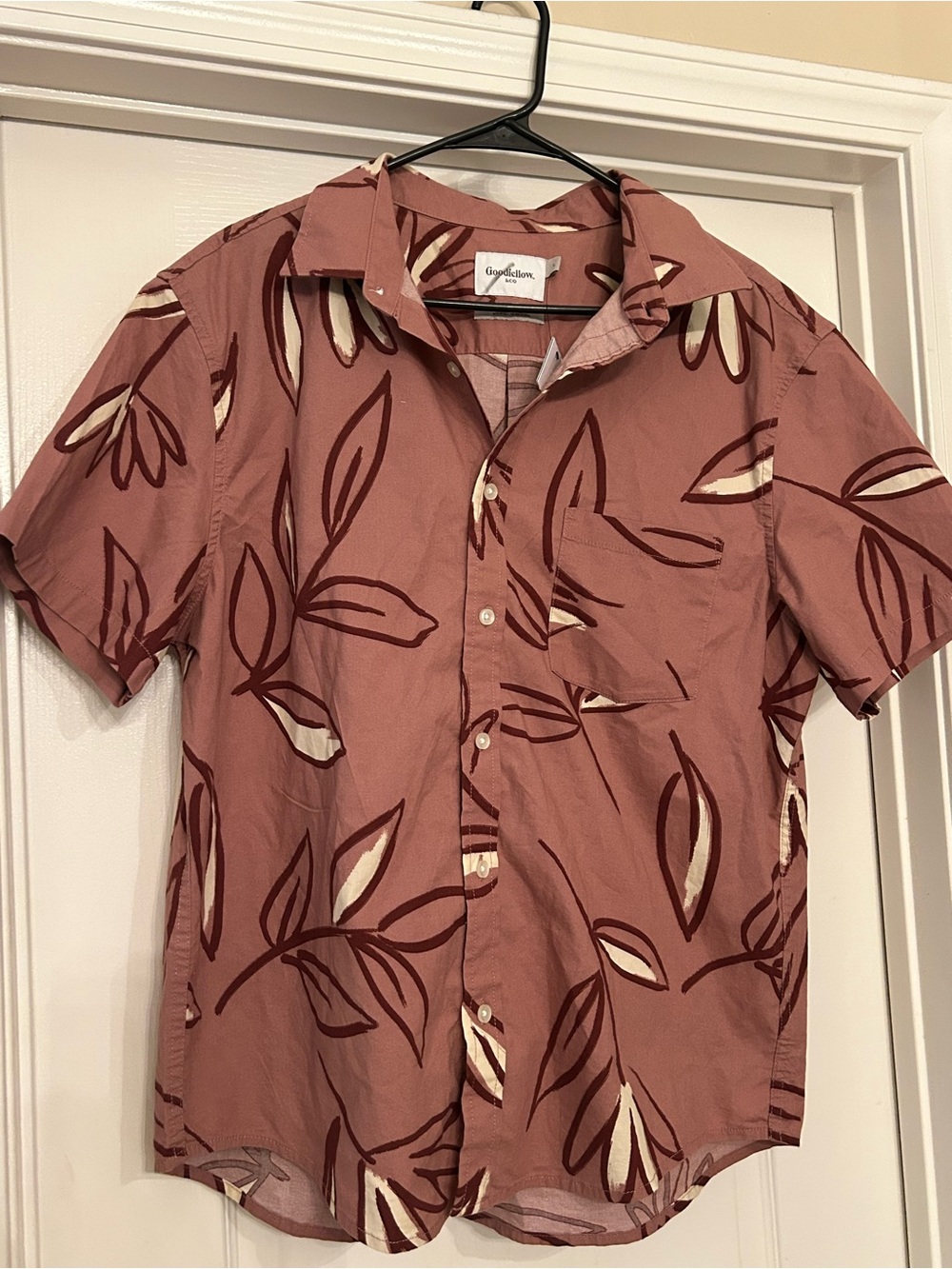 Goodfellow & Co Men’s Short-Sleeve Leaf Print Button-Up Shirt - Rose